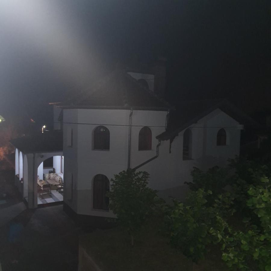Knez Apartmani Senje エクステリア 写真