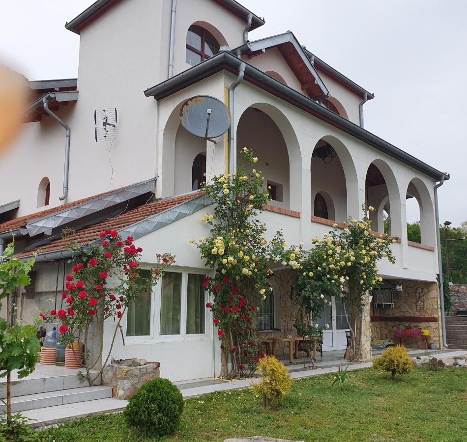 Knez Apartmani Senje エクステリア 写真