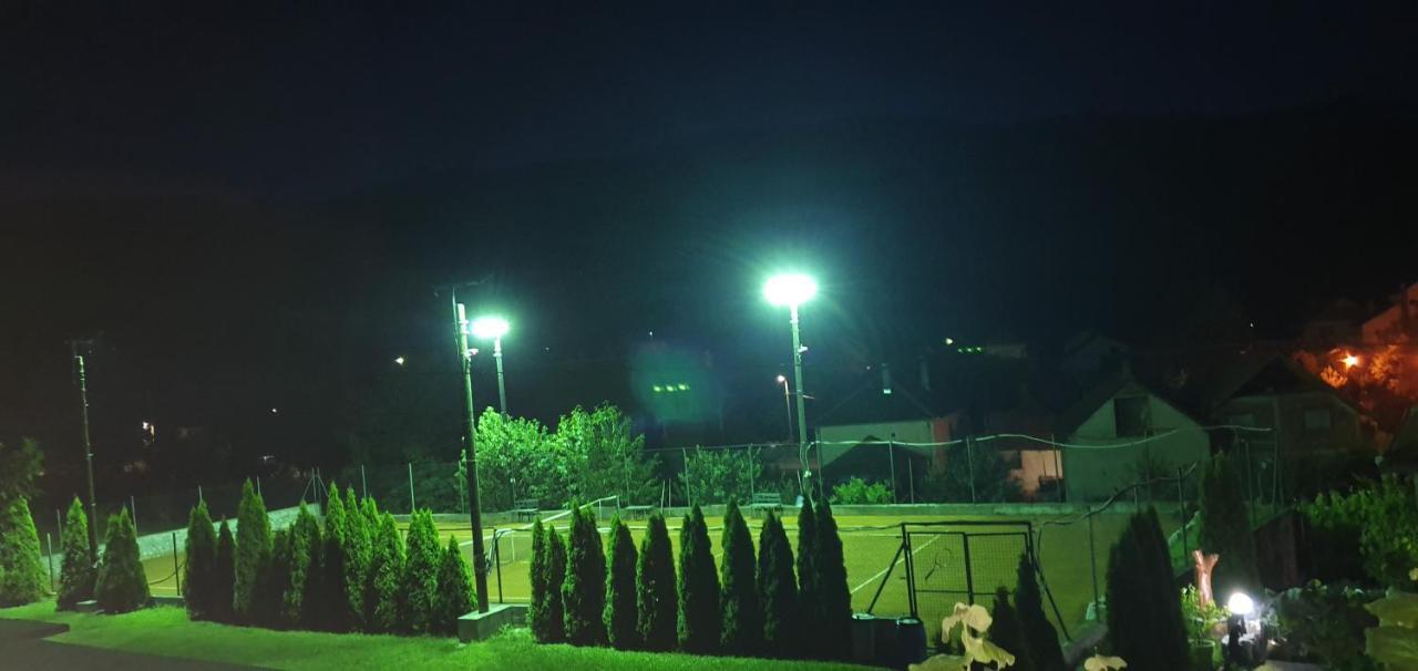 Knez Apartmani Senje エクステリア 写真