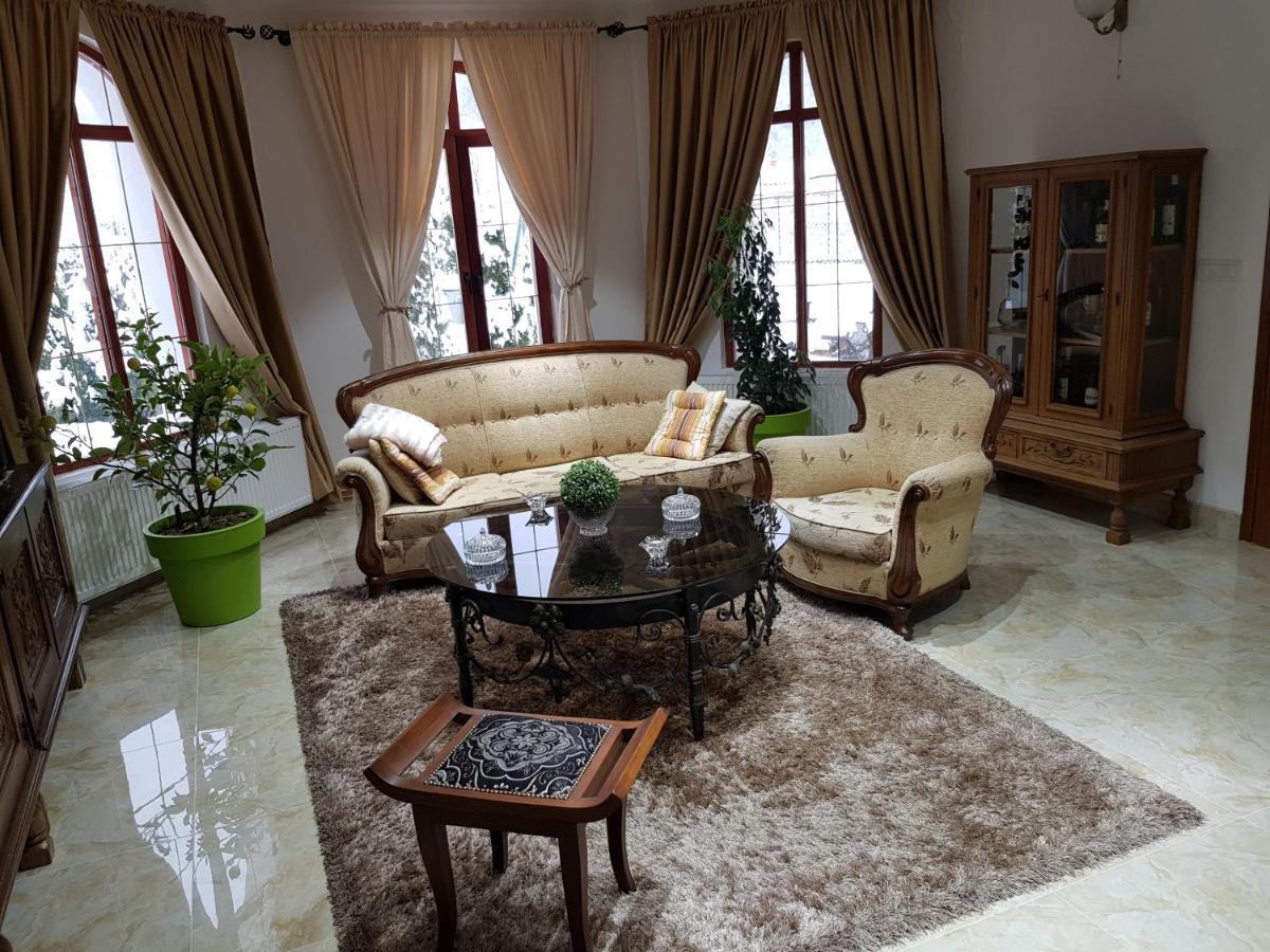 Knez Apartmani Senje エクステリア 写真