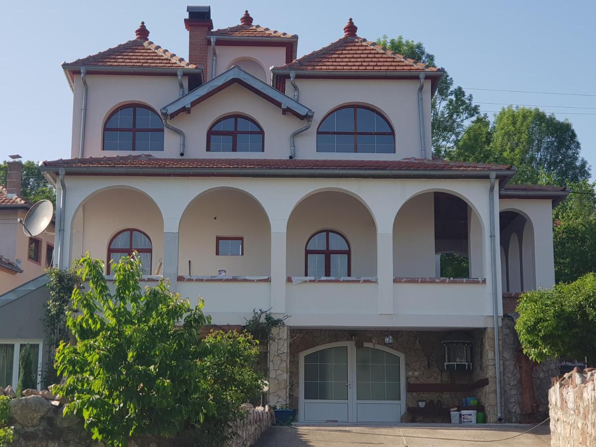 Knez Apartmani Senje エクステリア 写真